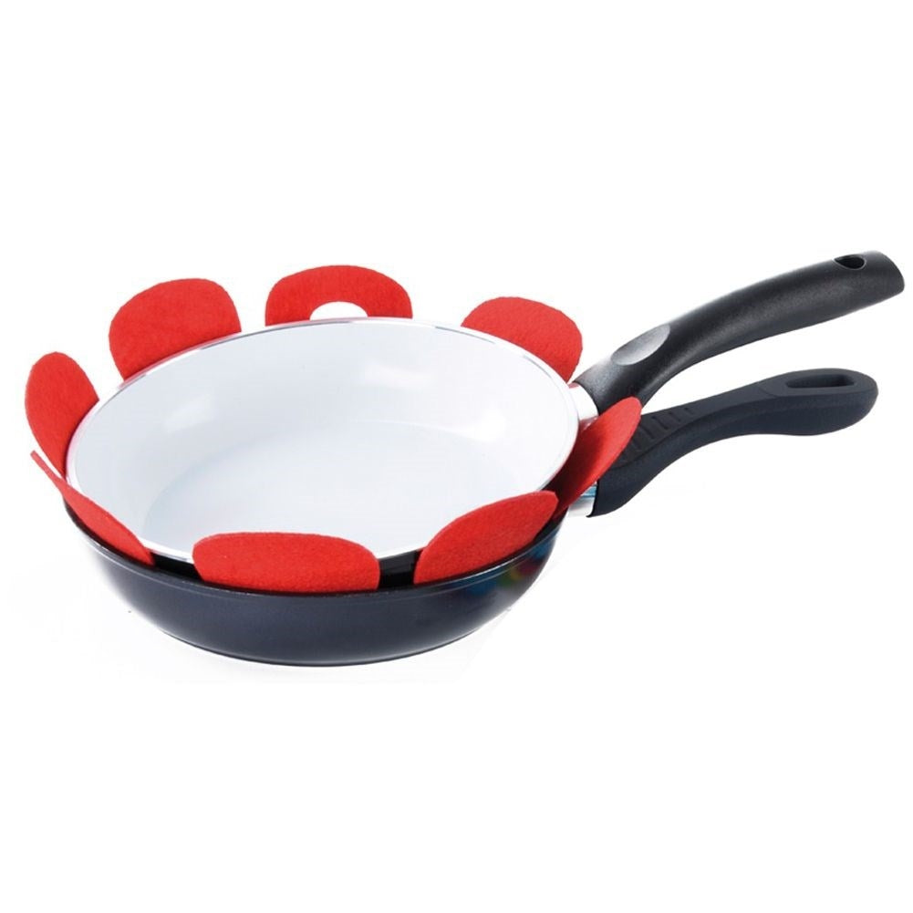 Colorful protective inserts: Protects kitchen utensils from scratches
