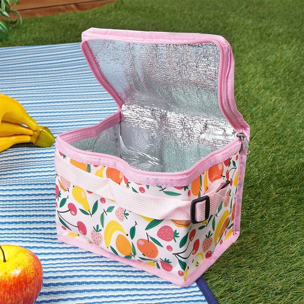 Comfortable cooler bag for food and drinks - both hot and cold