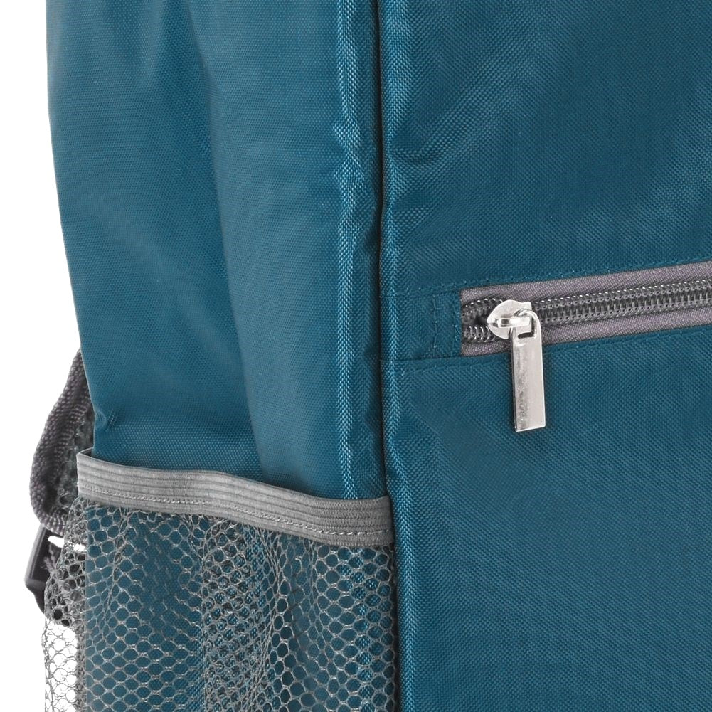 Comfortable cooler bag in backpack format for food and drinks