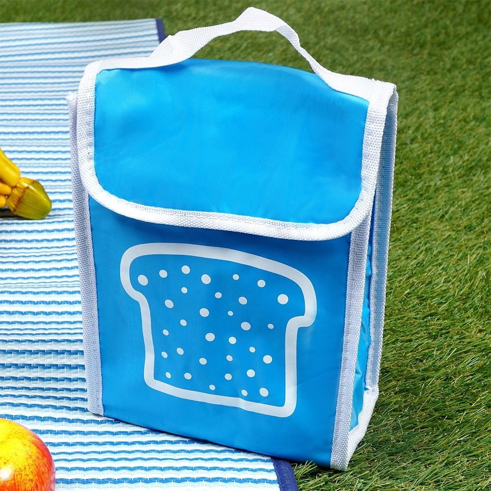 Comfortable cooler bag in practical lunch format for food and drink