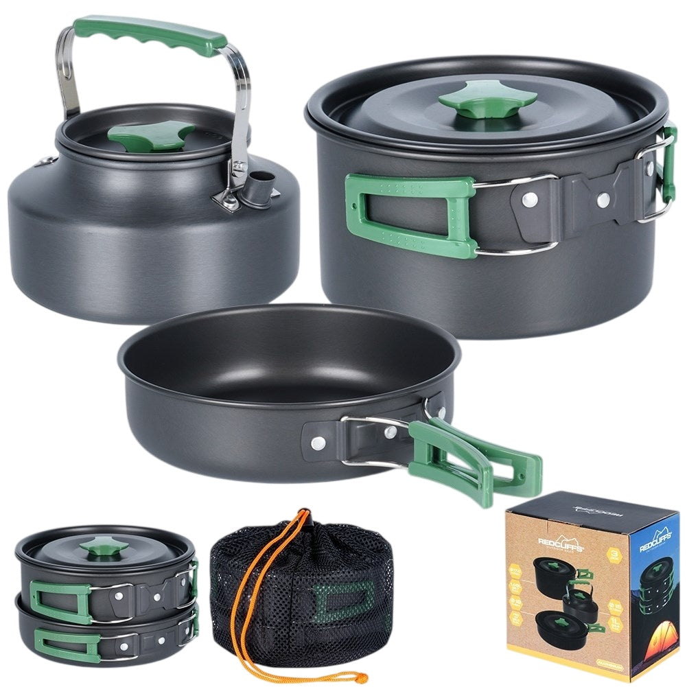 Compact camping kitchen set: pot, frying pan, kettle