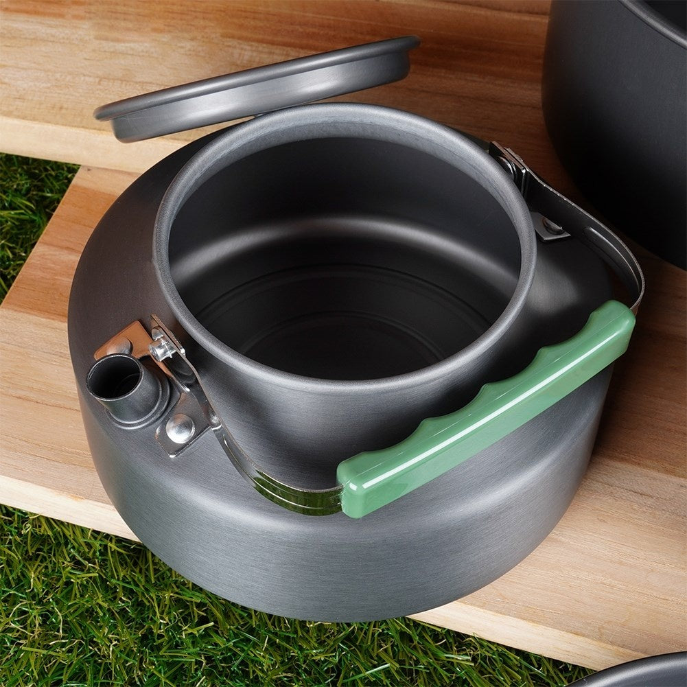 Compact camping kitchen set: pot, frying pan, kettle
