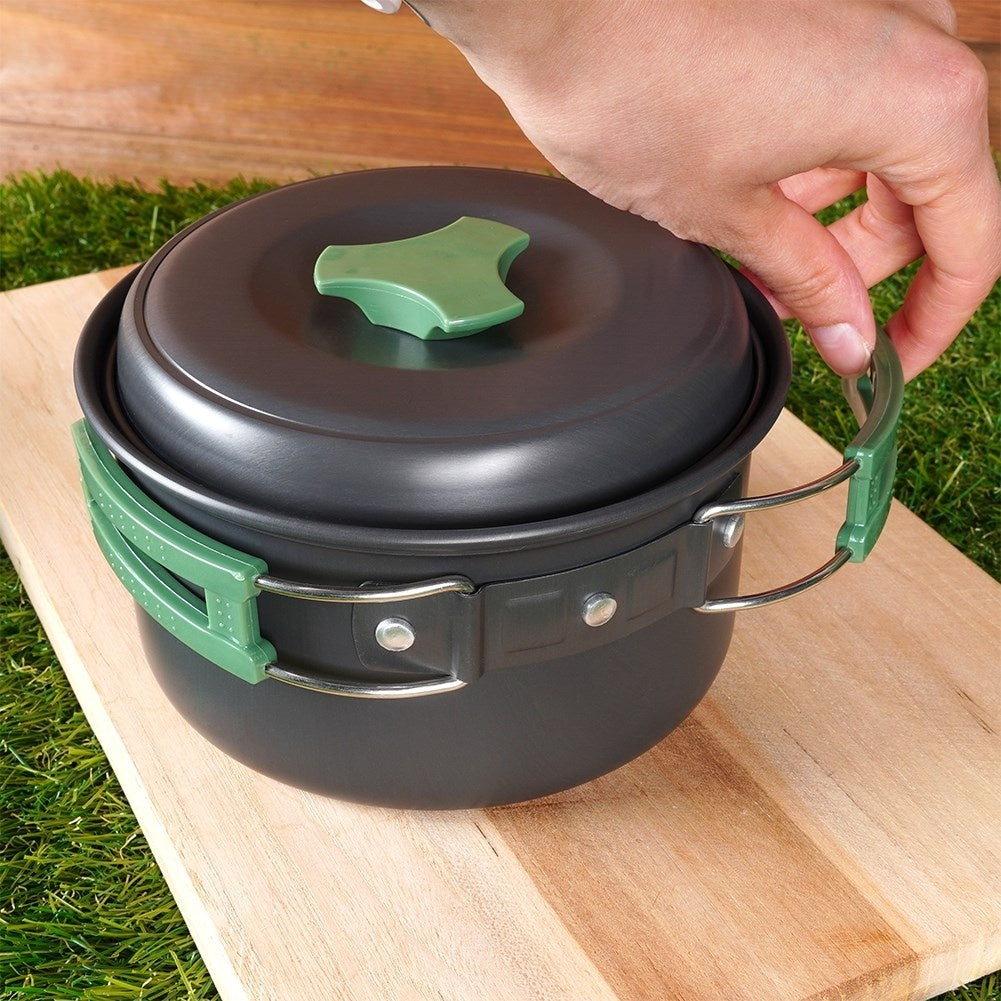 Compact camping kitchen set: pot, frying pan, kettle