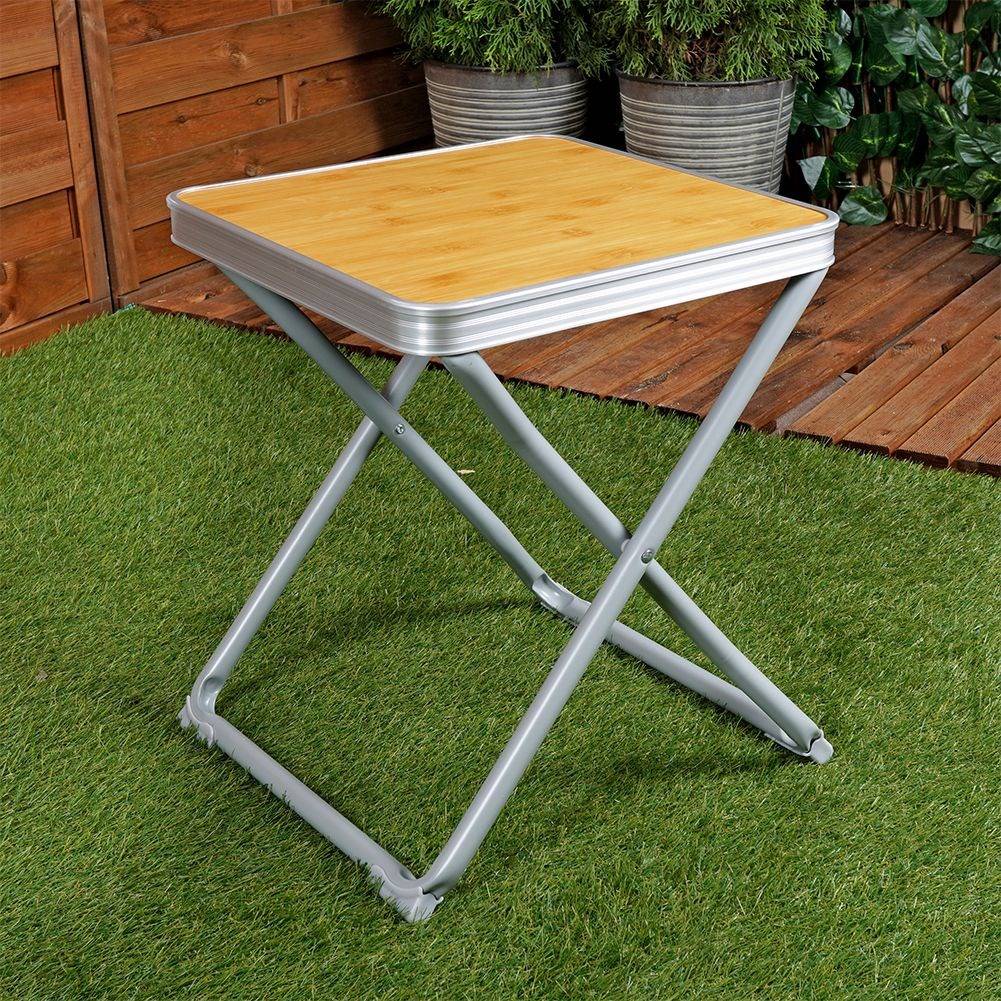 Compact camping table: weatherproof, sturdy metal legs