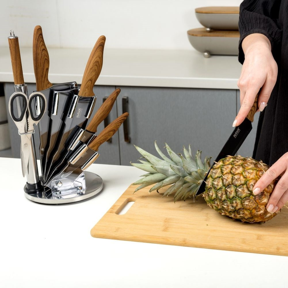 Complete kitchen knife set with non-stick coating and sharpening tool