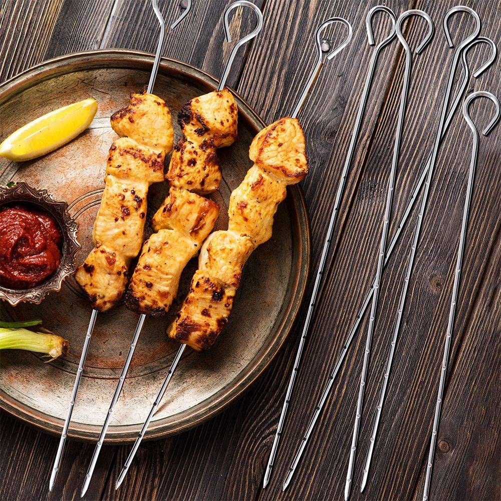 Complete set with 8 metal skewers for grilling and oven baking