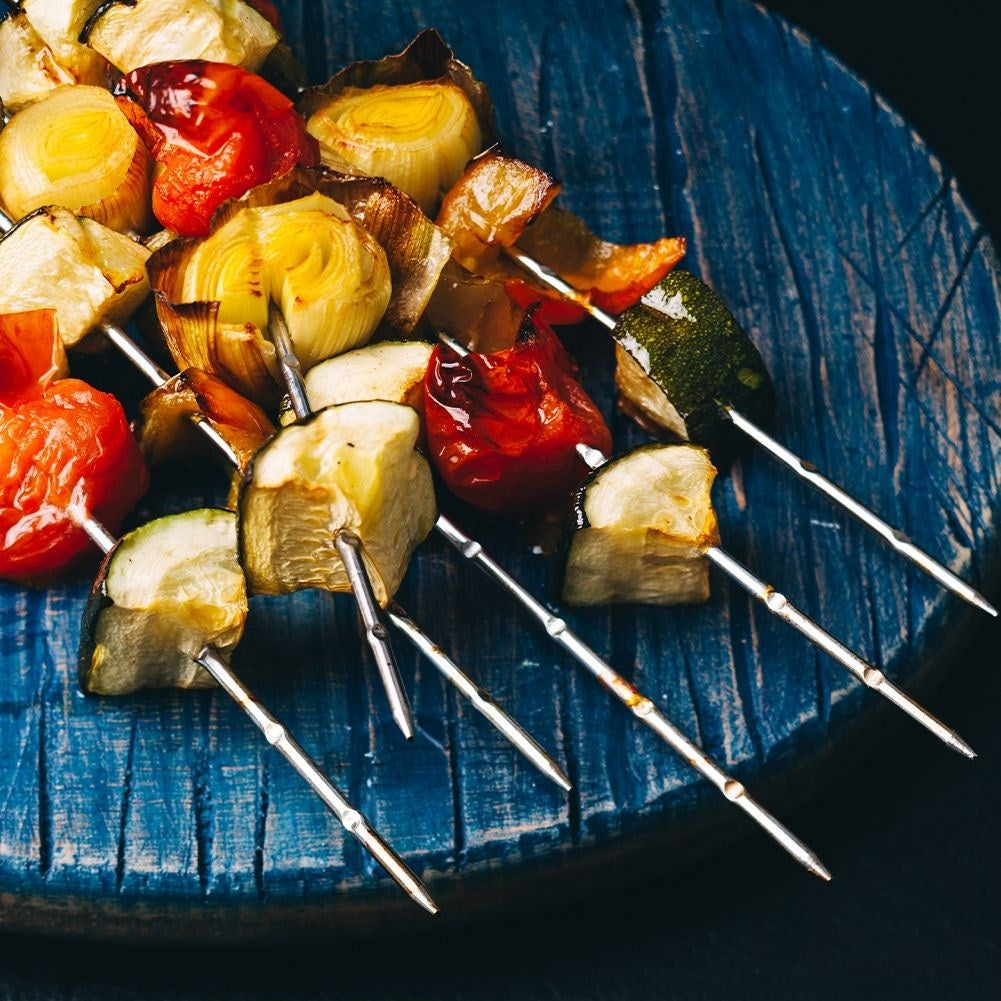 Complete set with 8 metal skewers for grilling and oven baking