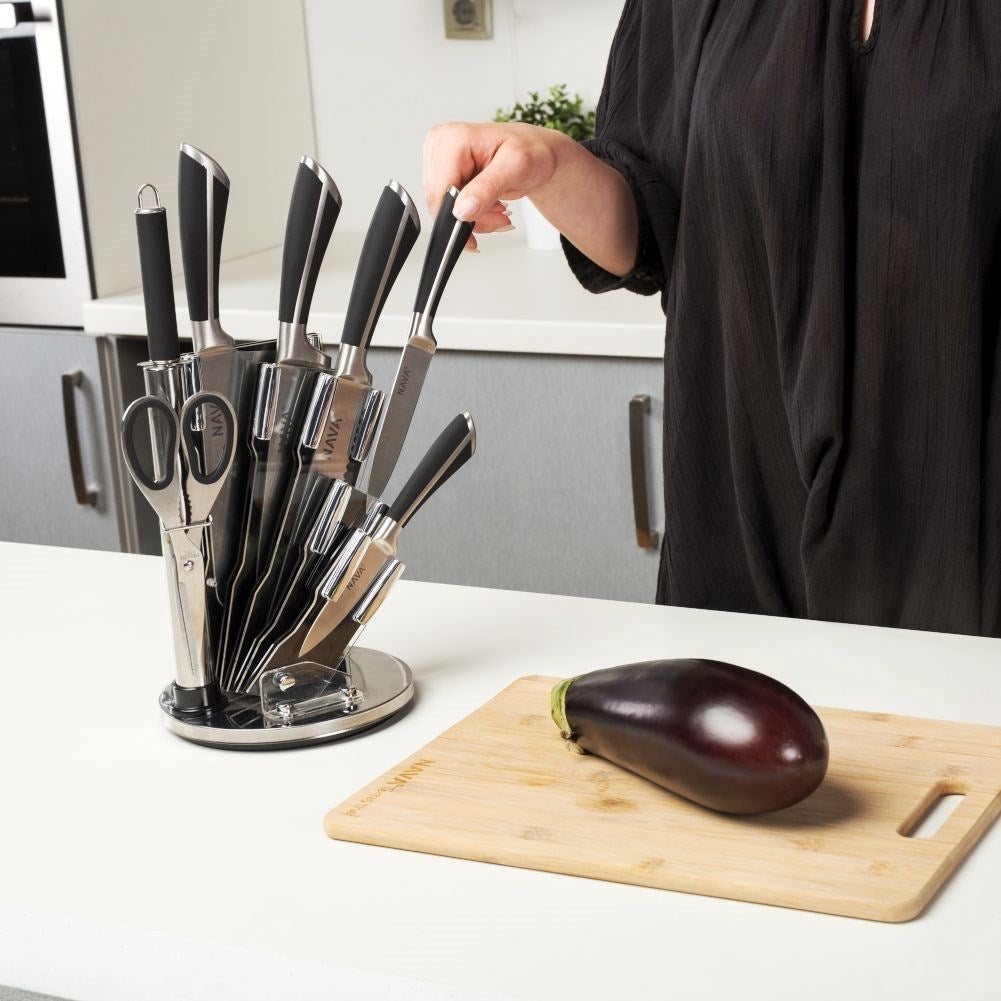Comprehensive kitchen knife set with knives, meat axe, scissors and sharpener