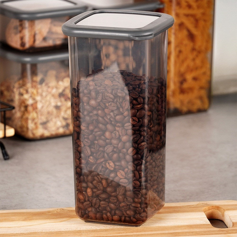 Container for loose products with lid 1.6 l