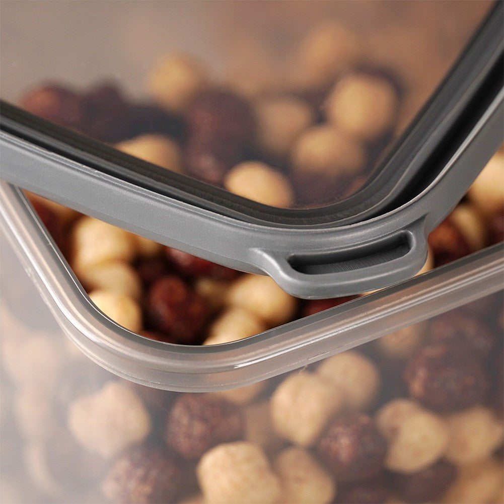 Container for loose products with lid 800 ml