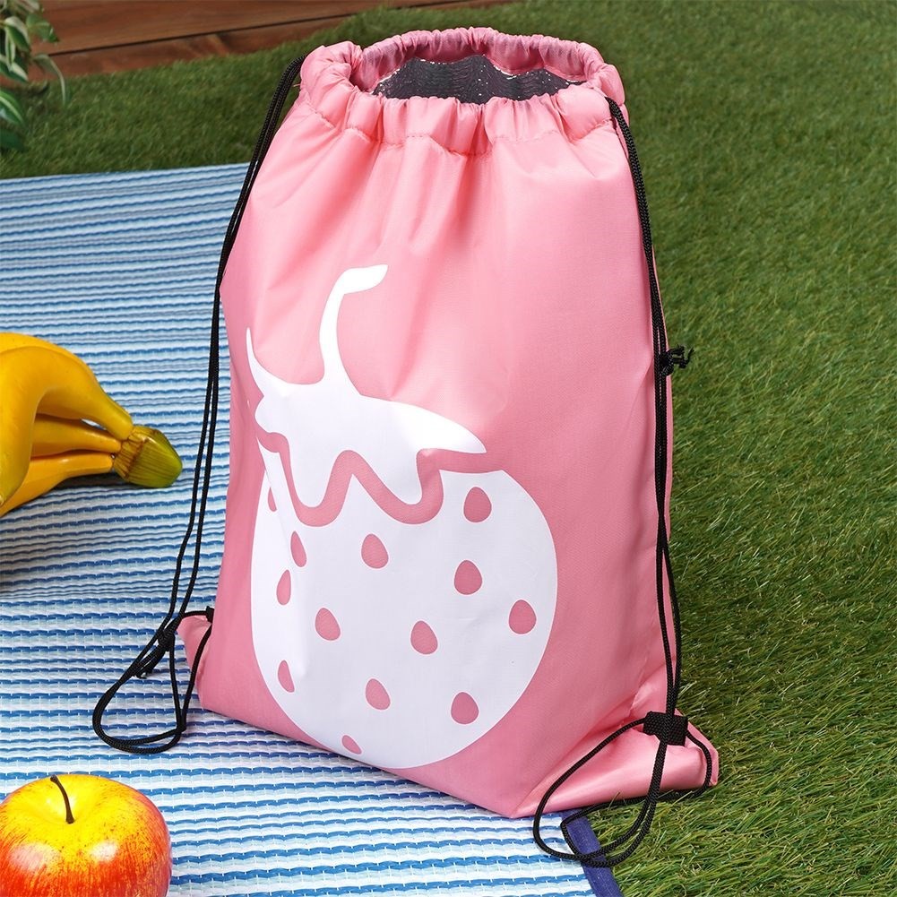 Convenient cooler bag for food and drinks, hot and cold.