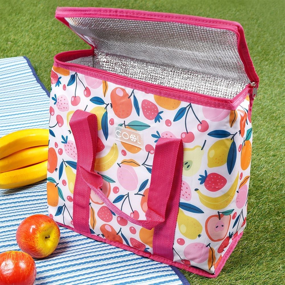 Convenient cooler bag for food and drinks, hot and cold, perfect for outings