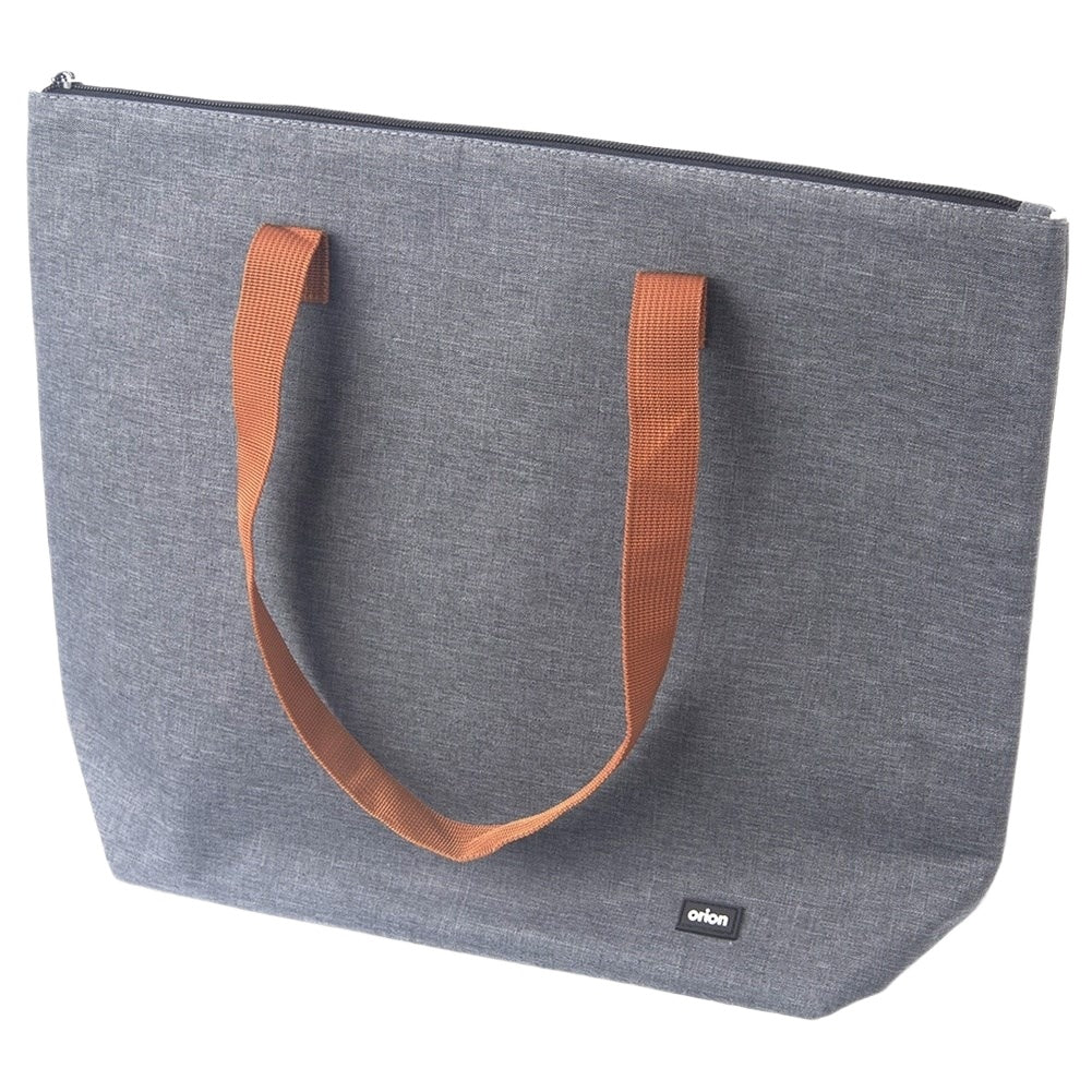 Convenient cooler bag for food and drinks - perfect for outings