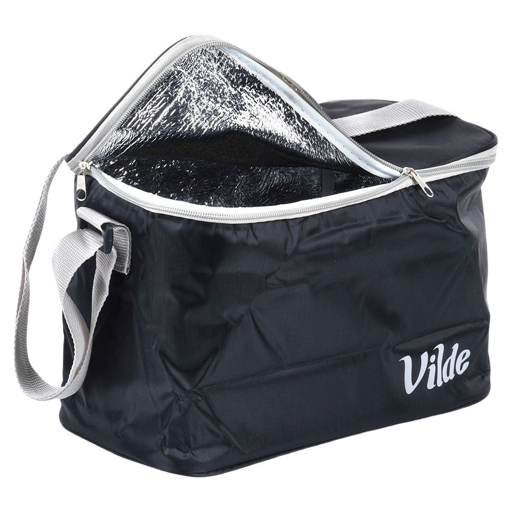 Convenient cooler bag for food and drinks - perfect for travel