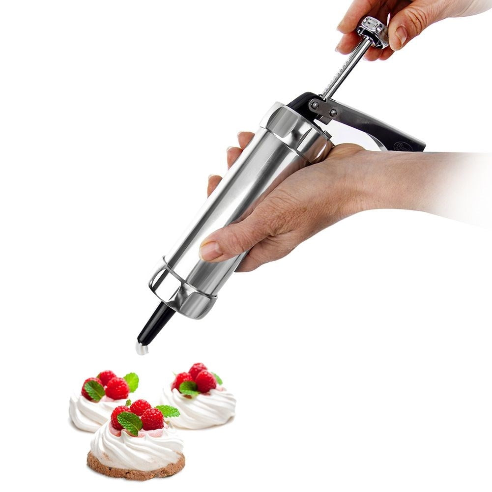 Cookie press 21 cm: Decorate cakes and desserts with 25 pieces