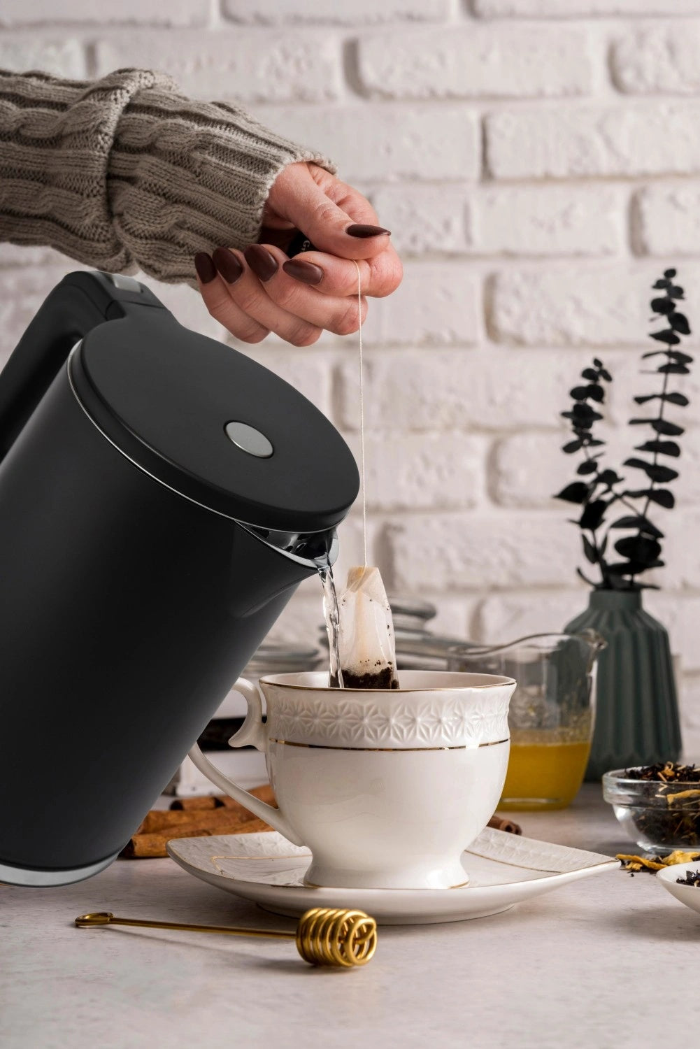 Cordless Travel Kettle, 1500W, 1.2L, Black
