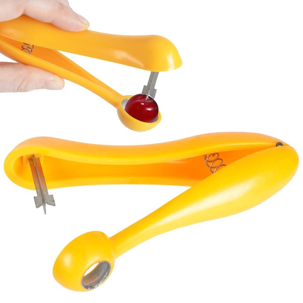 Core remover: Quick and easy cherry pit removal