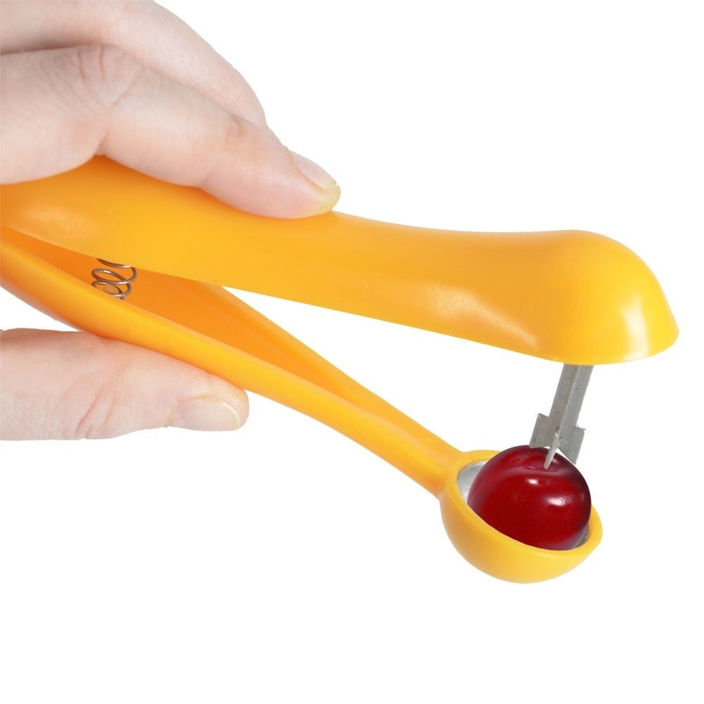 Core remover: Quick and easy cherry pit removal