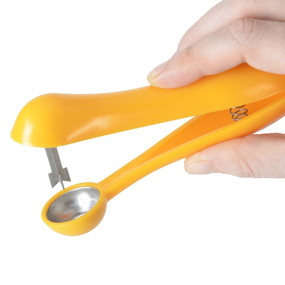 Core remover: Quick and easy cherry pit removal