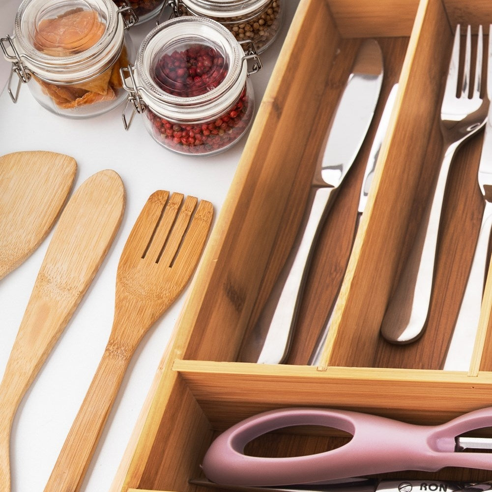 Cutlery and kitchen utensil organizer in bamboo wood