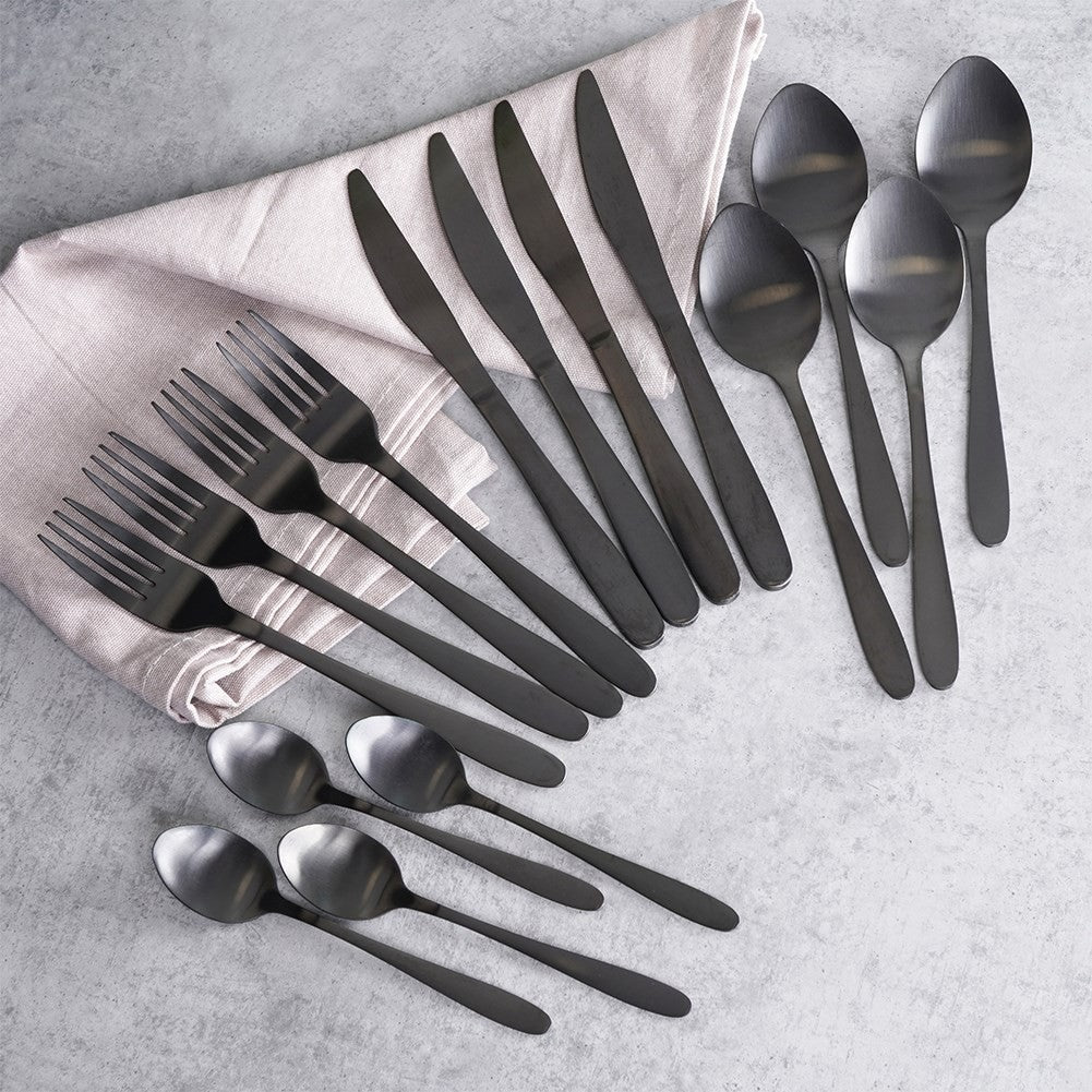 Cutlery set for 4 in matt black stainless steel