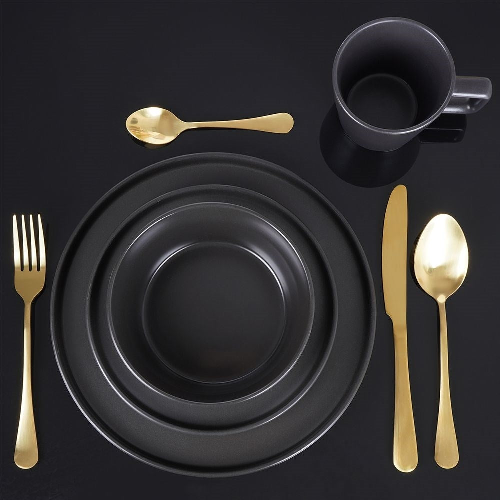 Cutlery set for 4 in shiny, golden stainless steel