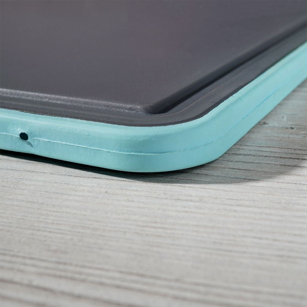 Cutting Board in Gray Plastic - Durable and Odor Free for the Kitchen