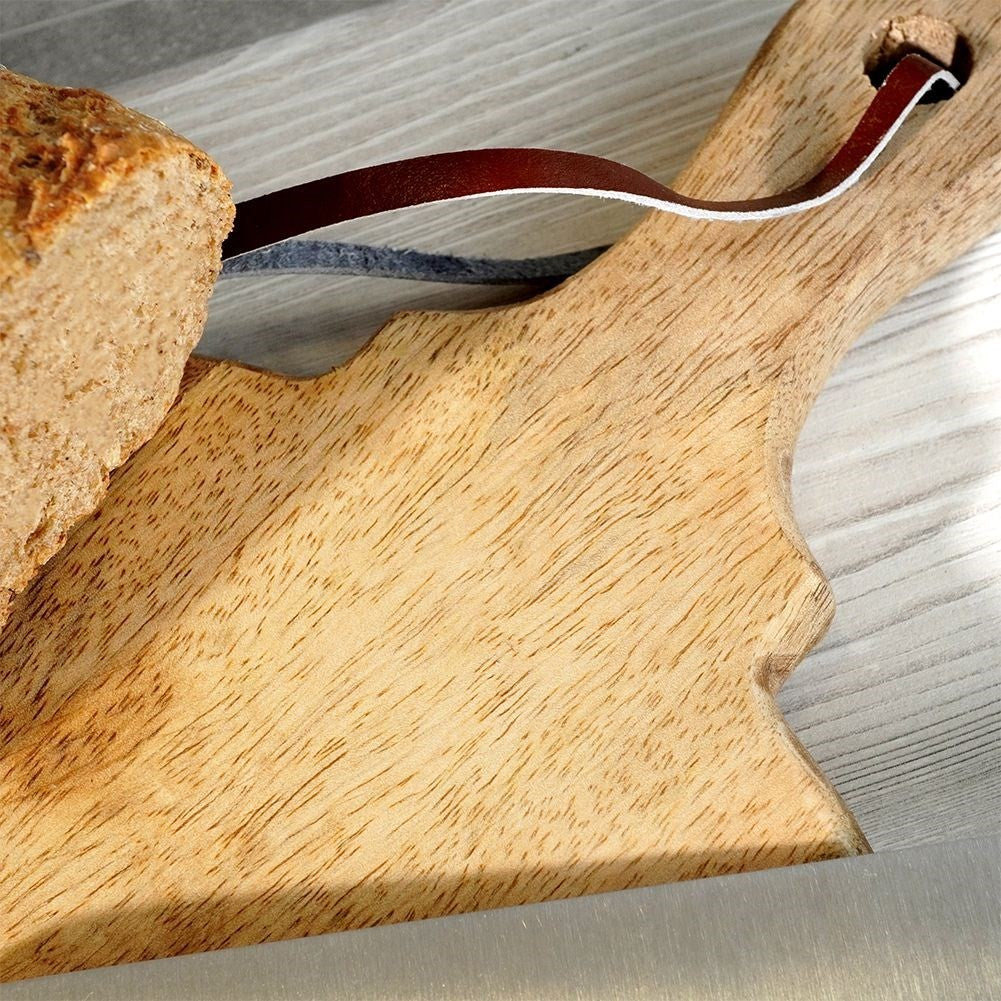 Cutting and serving board in durable mango wood