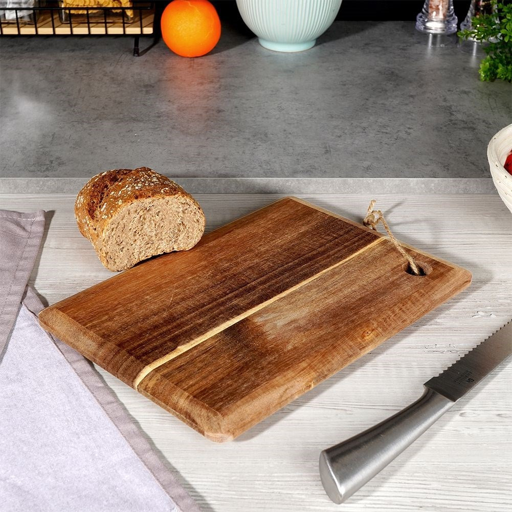 Cutting board and Serving board in Sustainable Acacia wood