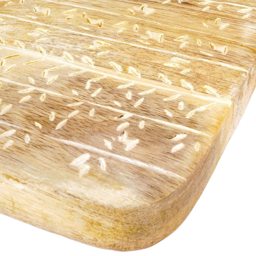 Cutting board and Serving tray in Ribbed Mango wood