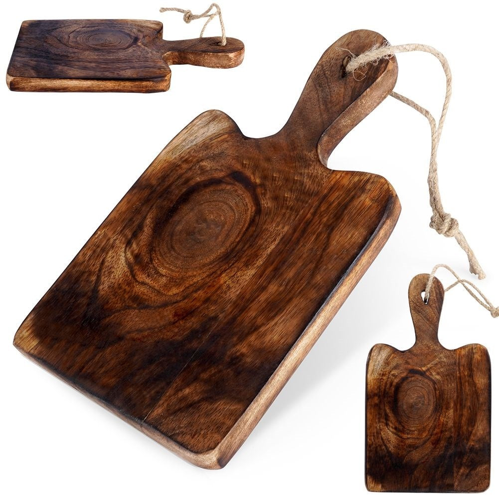 Cutting board in durable mango wood with handle