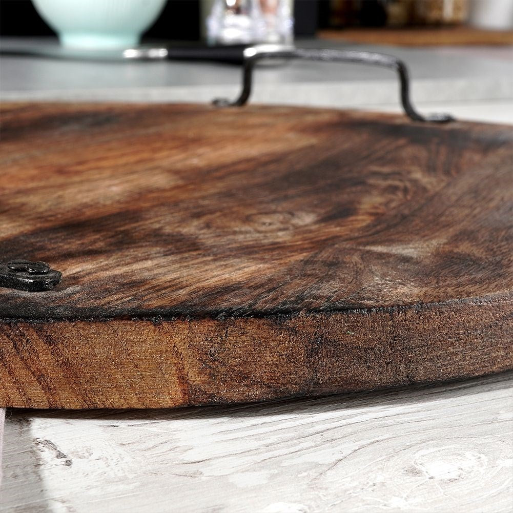 Cutting board in exotic mango wood with a unique design