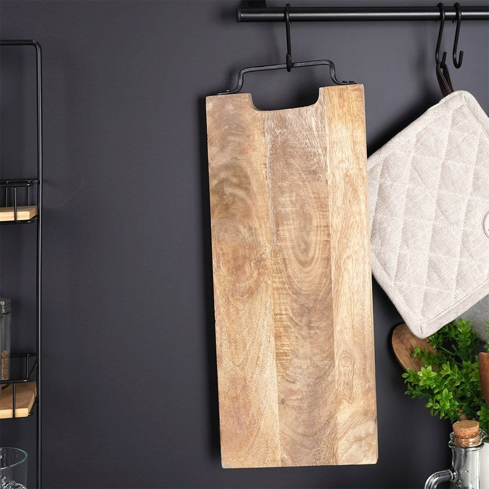 Cutting board in exotic mango wood with a unique design