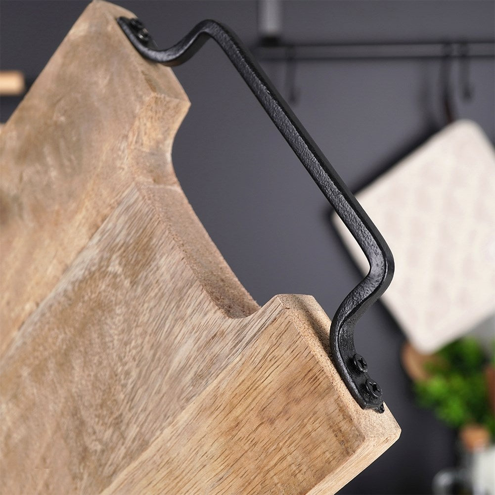 Cutting board in exotic mango wood with a unique design