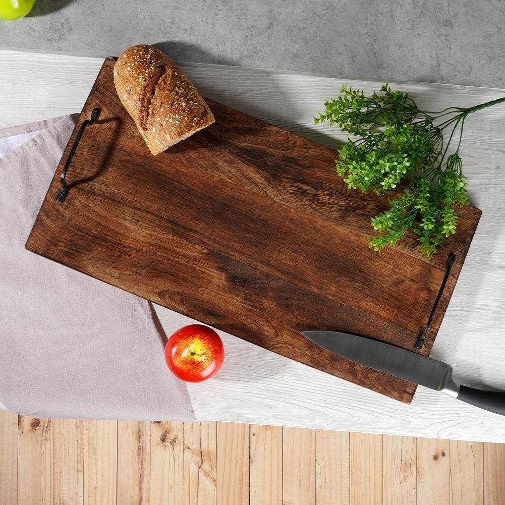 Cutting board in exotic mango wood with unique aged design