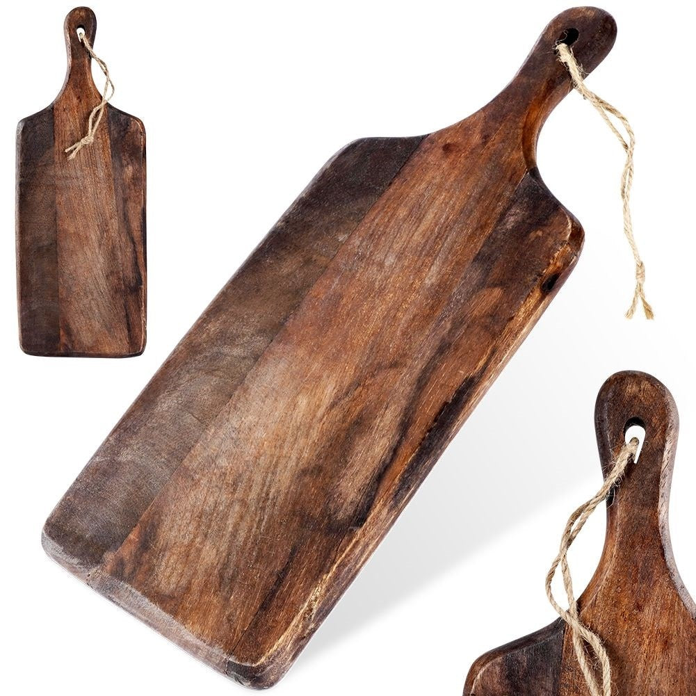 Cutting board in natural mango wood for cutting and serving