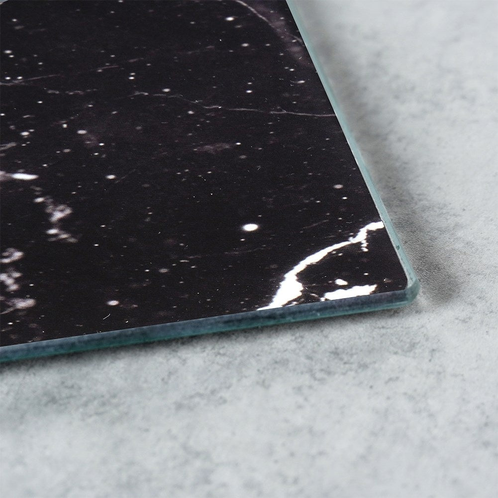 Cutting board in tempered glass with non-slip feet