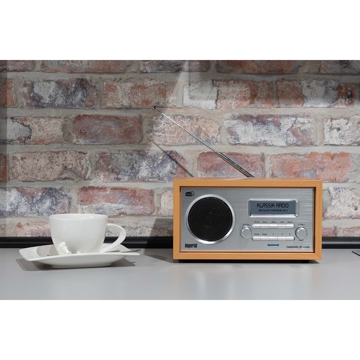 DABMAN 30 Mobile DAB+ / FM radio Wood