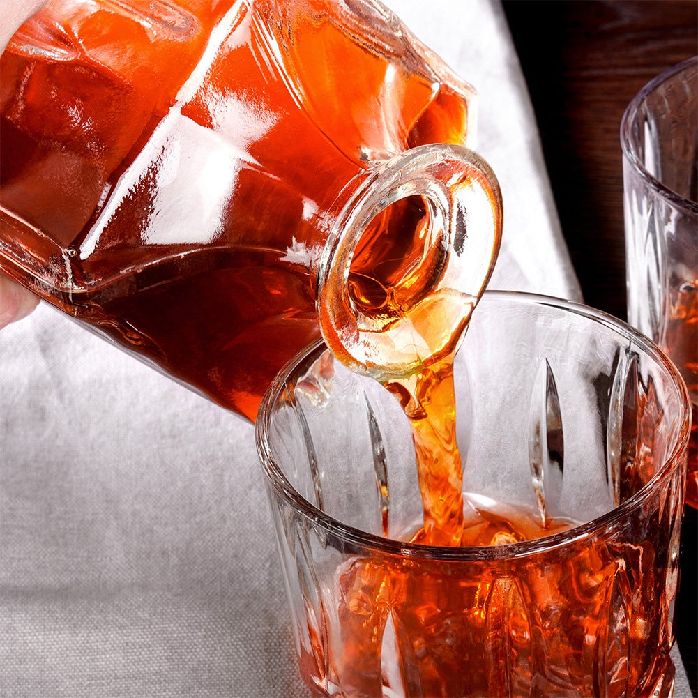 Decanter and whiskey glasses glass 900 ml + 4x300 ml 5 pcs.