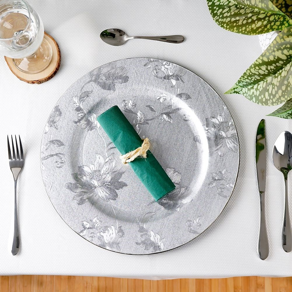 Decorative placemat in silver with floral motif, 33 cm