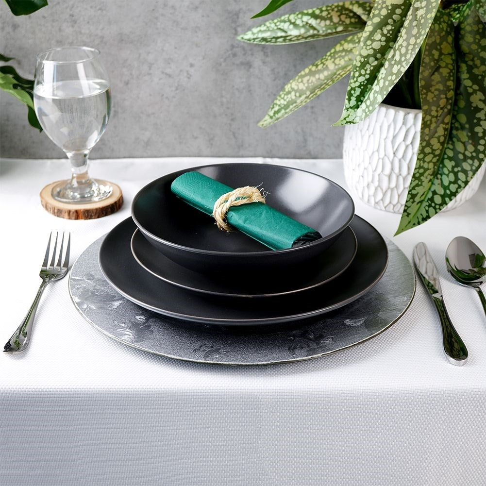 Decorative placemat in silver with floral motif, 33 cm