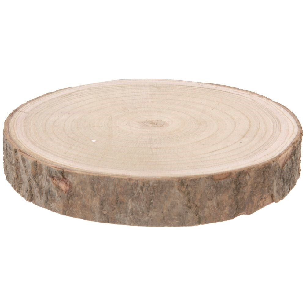Decorative wooden plate for table settings and arrangements