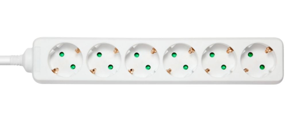 Deltaco Grounded power strip, 6xCEE 7/3, 1xCEE 7/7, childproof, 3m - White