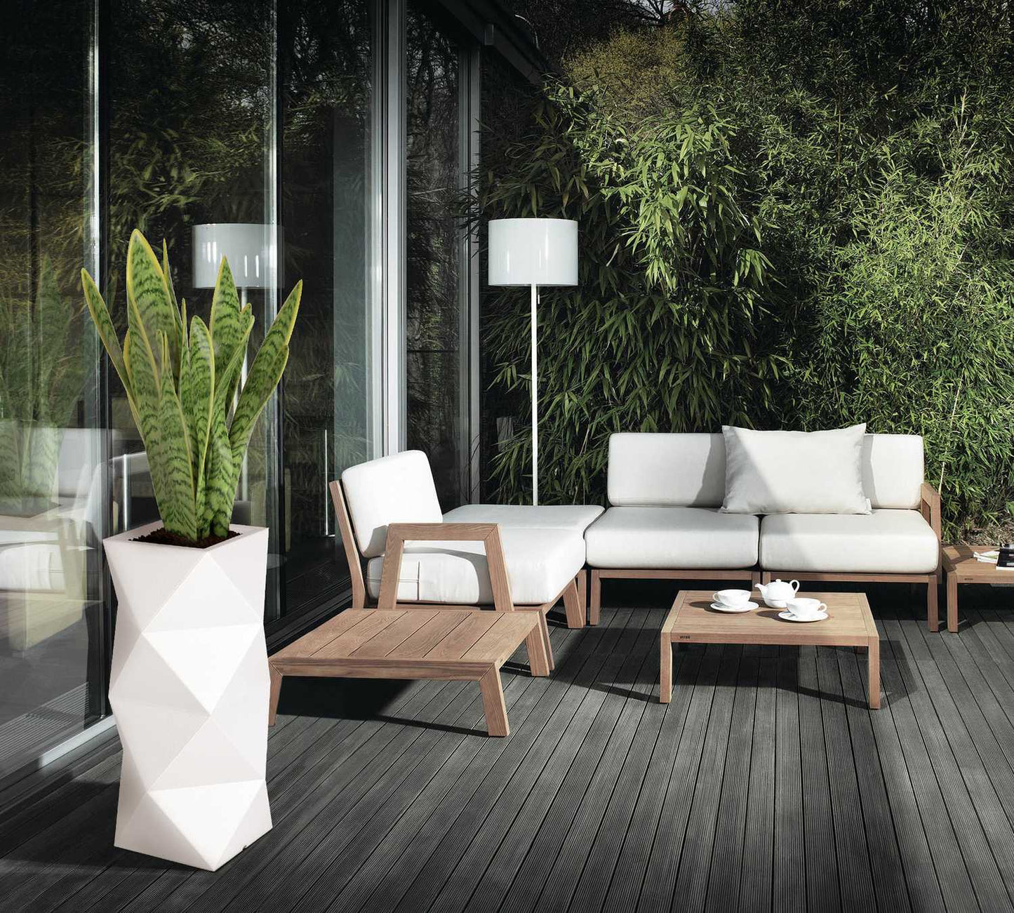 Designer pot ASTI White