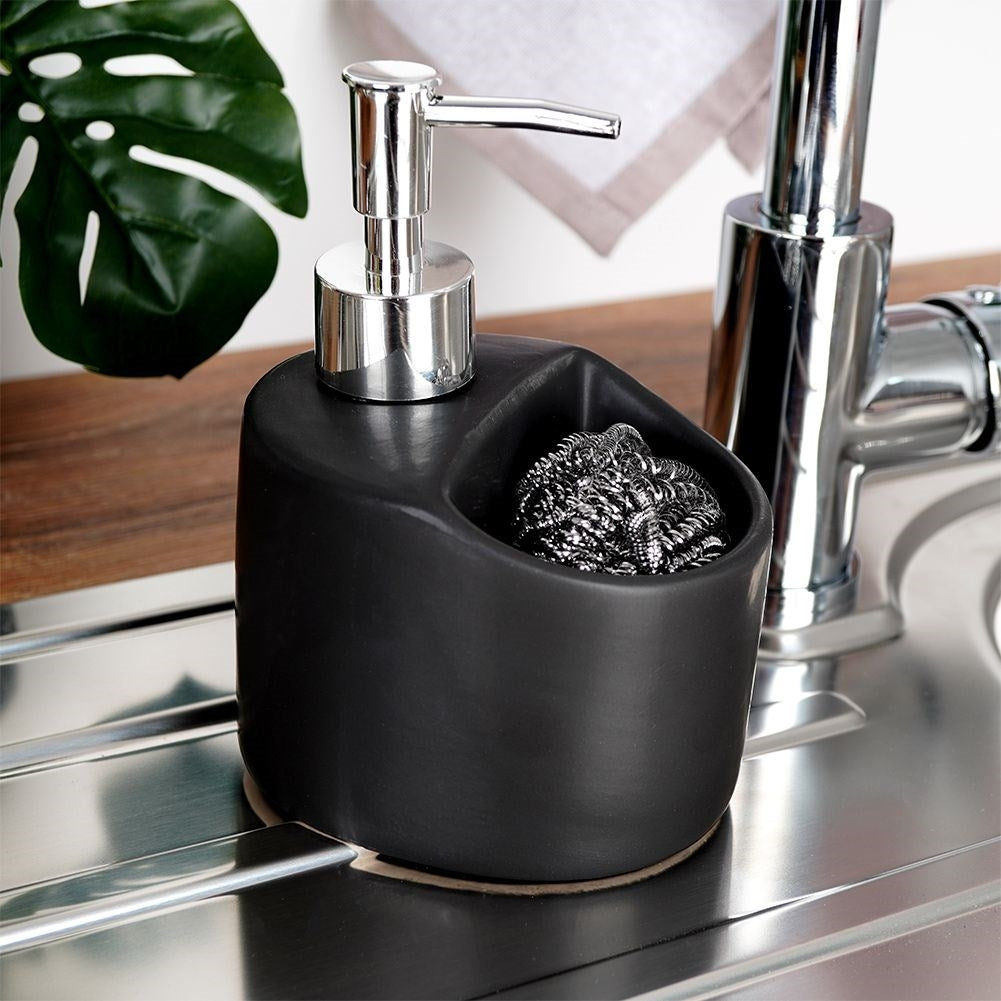 Detergent pump with sponge and storage space