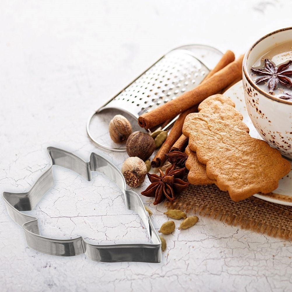 Devil's head cookie tin in stainless steel for gingerbread cookies