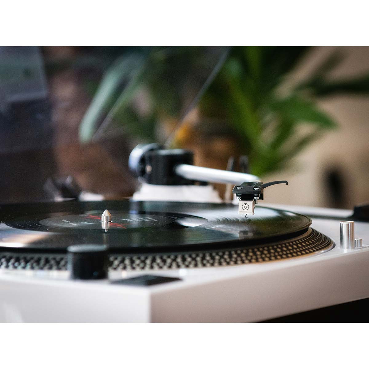 Direct Drive Turntable with USB Recording, White