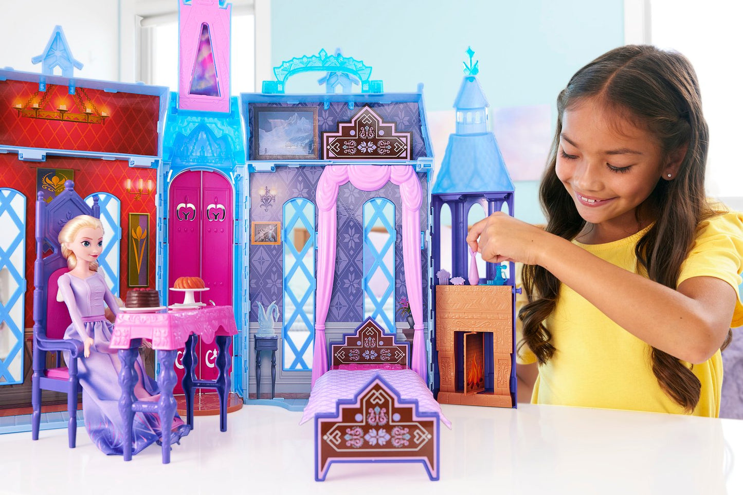 Disney Frozen Arendelle Castle