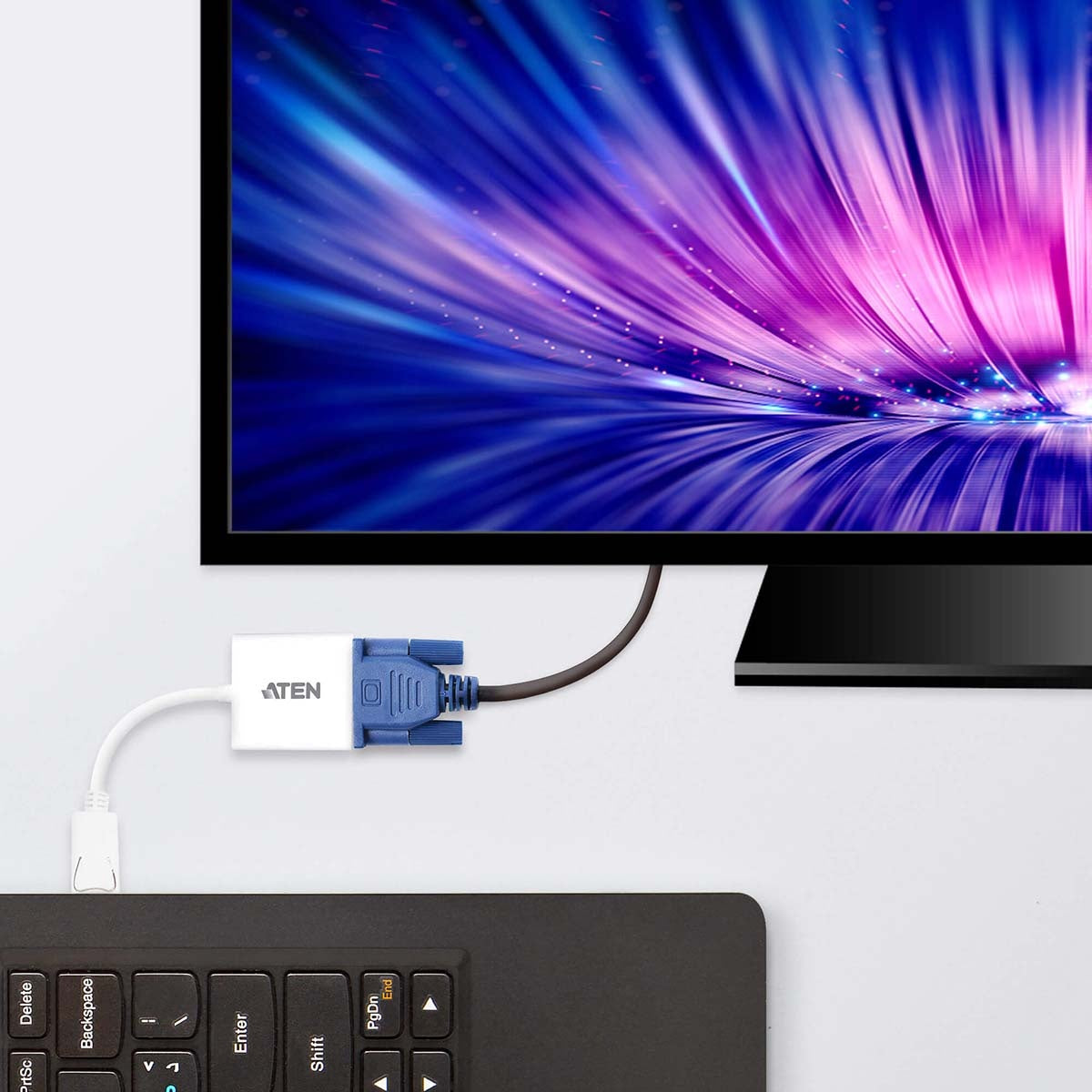 Display cable DisplayPort male - VGA Female 0.15 m White