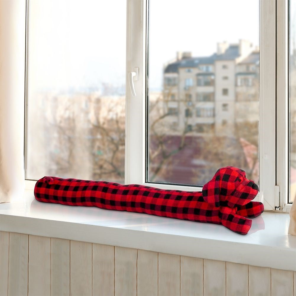 Dog-shaped pull stopper, 85 cm, checkered pattern